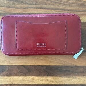 Hobo Lucy clutch wallet red
